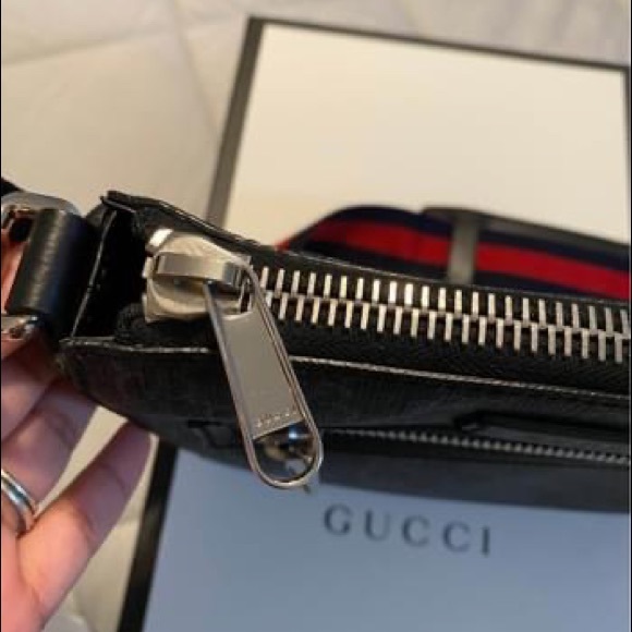 Gucci Messenger Bag - Picture 5 of 9